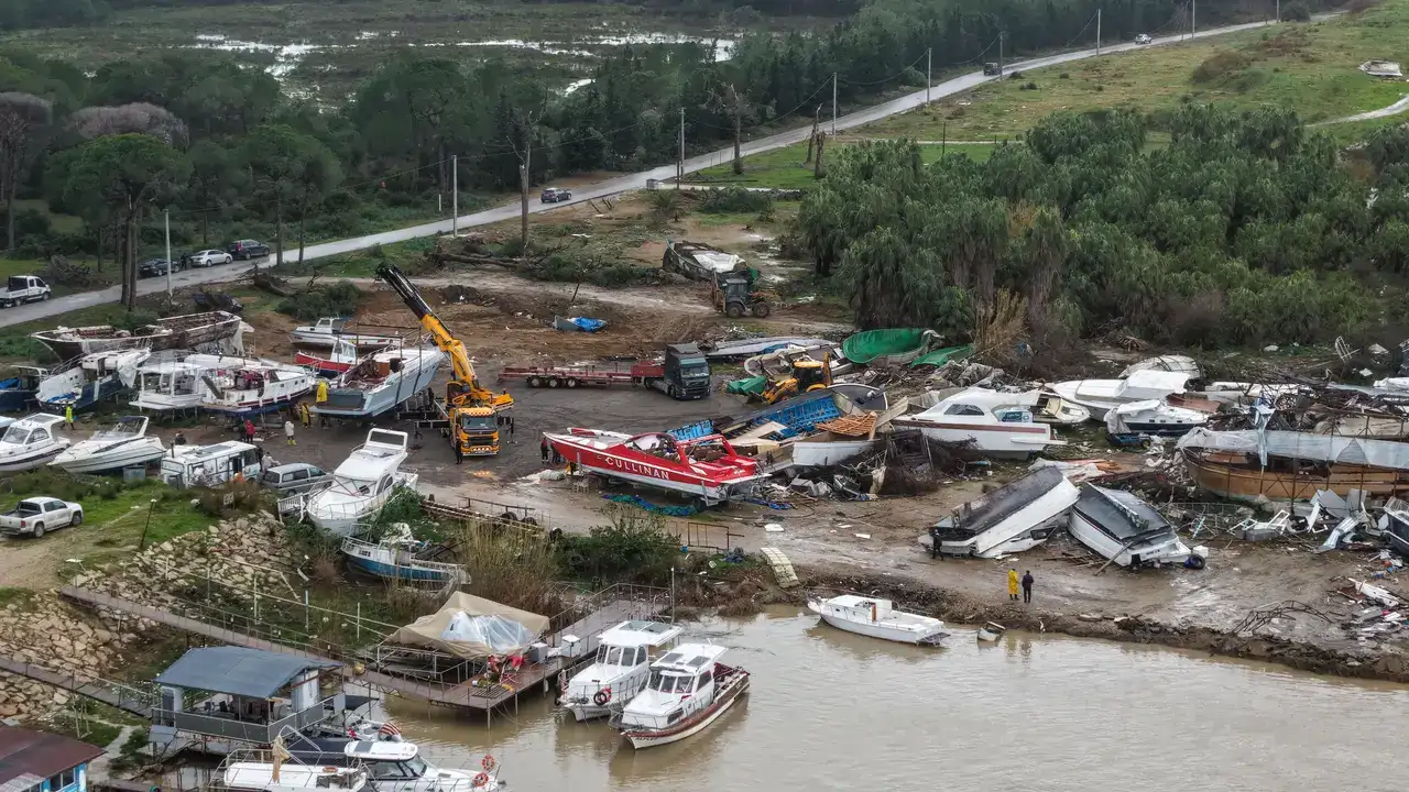 Aksu’da Hortum Felaketinin İzleri Siliniyor 2